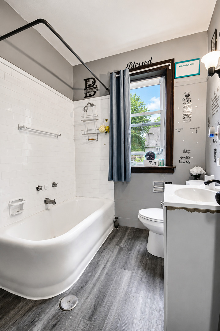 8047 South Hermitage Avenue Chicago IL 60620