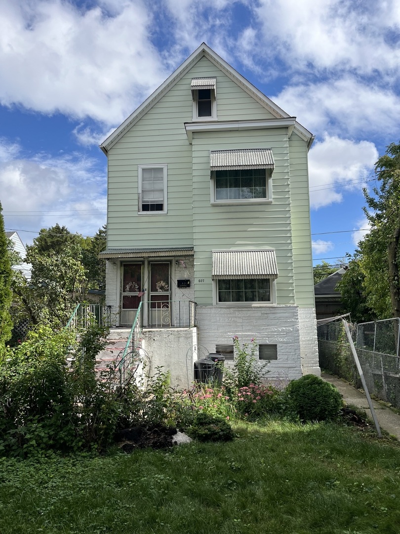 3037 North Central Park Avenue Chicago IL 60618