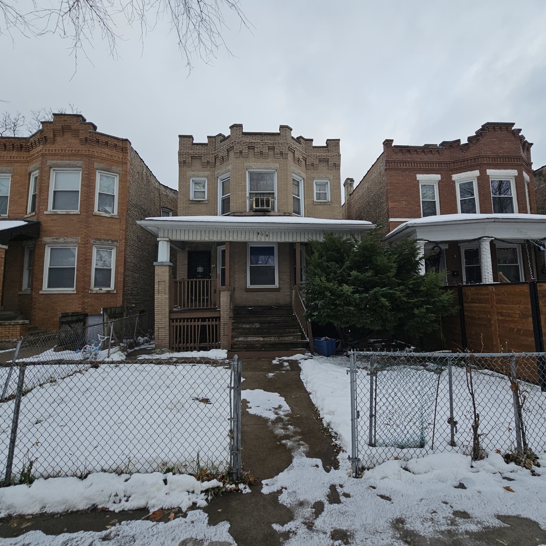 919 North Long Avenue Chicago IL 60651