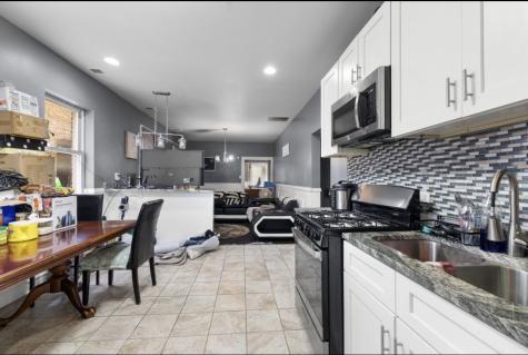 8222 South Maryland Avenue Chicago IL 60619