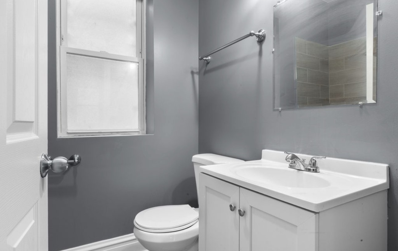 8222 South Maryland Avenue Chicago IL 60619