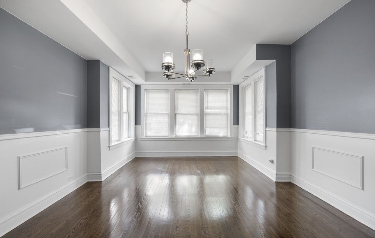 8222 South Maryland Avenue Chicago IL 60619