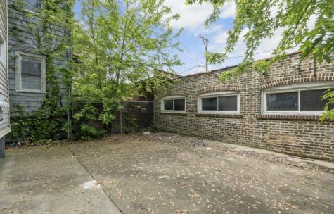8222 South Maryland Avenue Chicago IL 60619