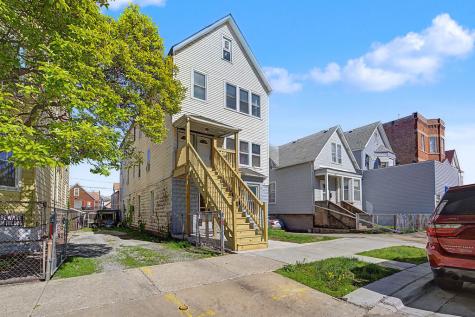 9637 South Avenue M Chicago IL 60617