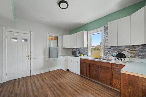 9637 South Avenue M Chicago IL 60617