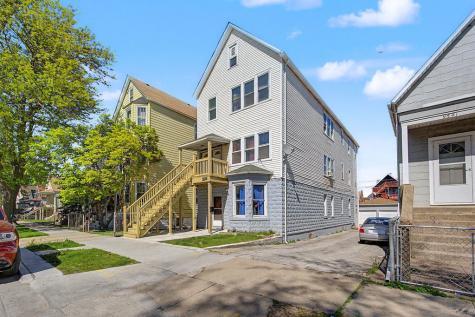9637 South Avenue M Chicago IL 60617