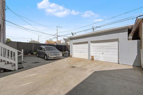 9637 South Avenue M Chicago IL 60617