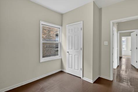 8005 South Blackstone Avenue Chicago IL 60619