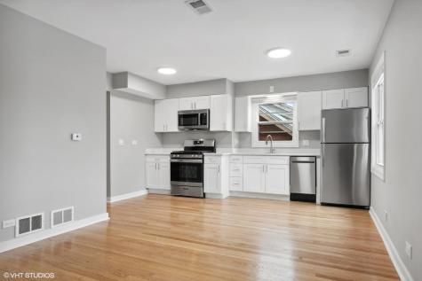 2490 Green Bay Road Highland Park IL 60035