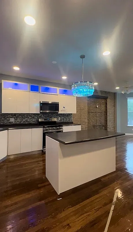 4040 South Calumet Avenue Chicago IL 60653