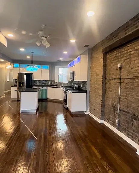 4040 South Calumet Avenue Chicago IL 60653