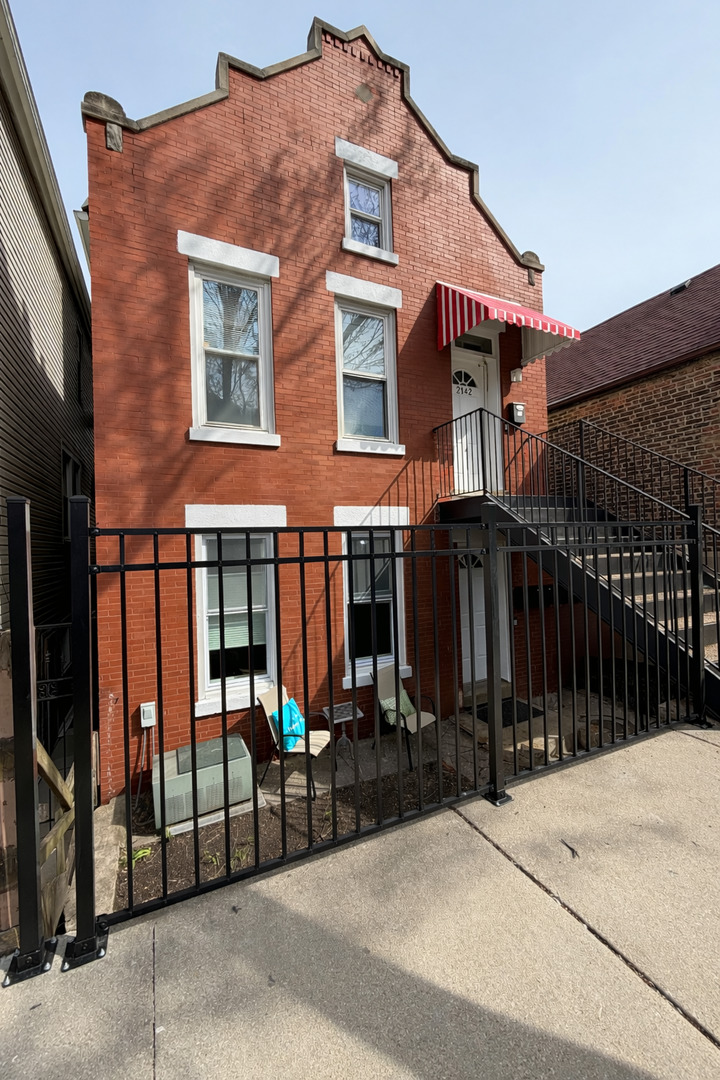 2142 West 18th Street Chicago IL 60608