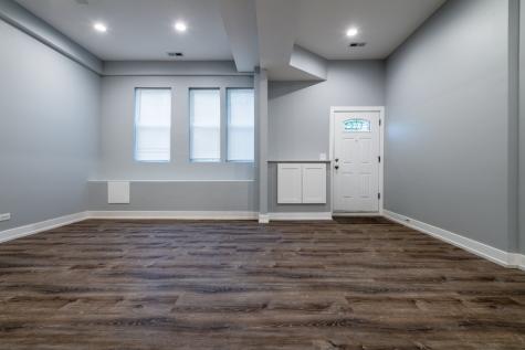 3579 West Mclean Avenue Chicago IL 60647