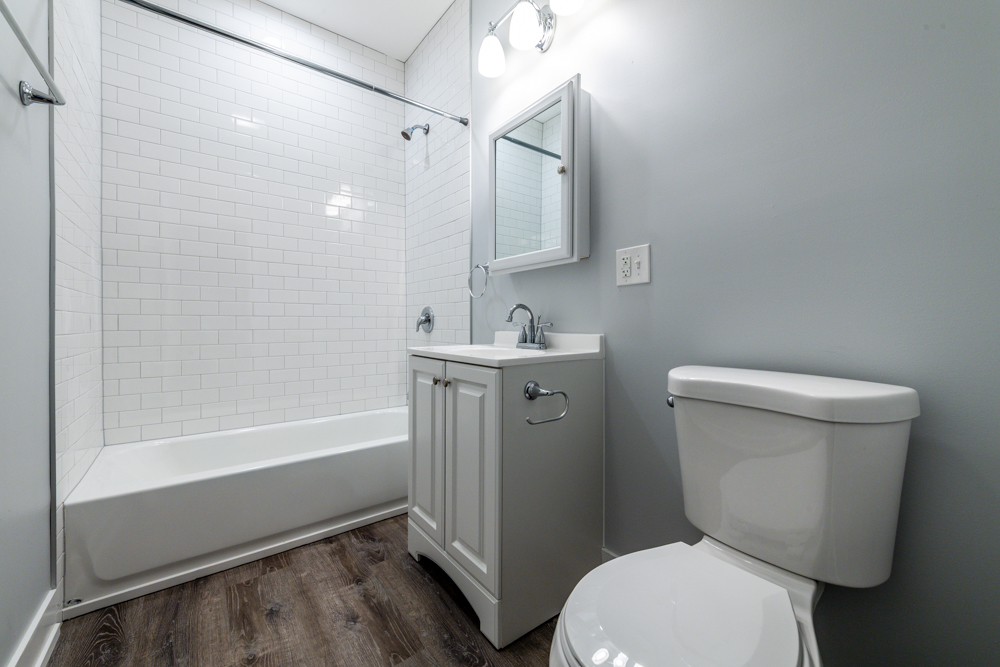 3579 West Mclean Avenue Chicago IL 60647