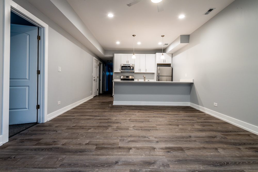 3579 West Mclean Avenue Chicago IL 60647