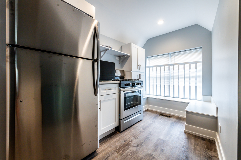 3579 West Mclean Avenue Chicago IL 60647