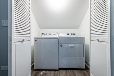 3579 West Mclean Avenue Chicago IL 60647