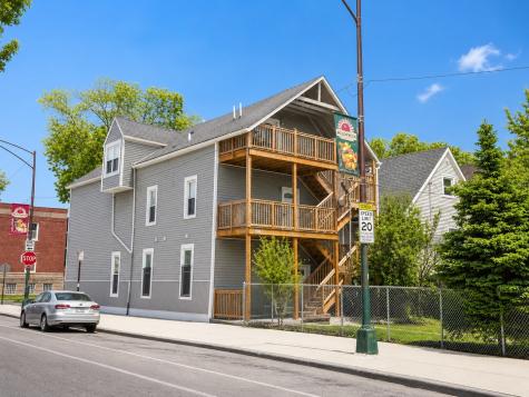 3579 West Mclean Avenue Chicago IL 60647