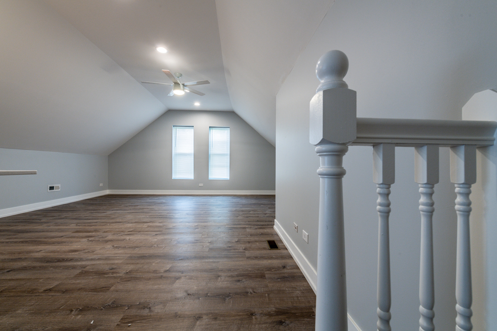 3579 West Mclean Avenue Chicago IL 60647