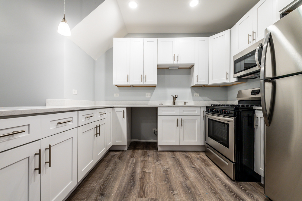 3579 West Mclean Avenue Chicago IL 60647