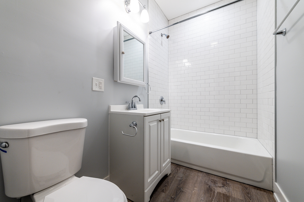 3579 West Mclean Avenue Chicago IL 60647