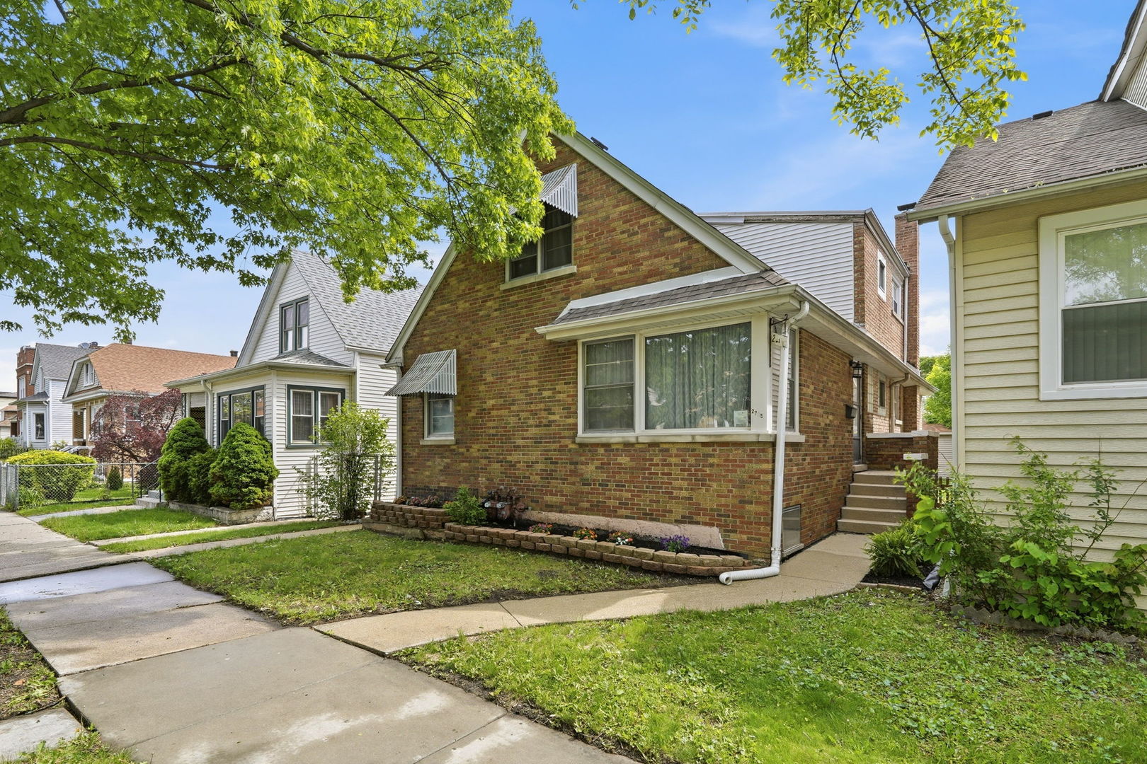 2705 North Monitor Avenue Chicago IL 60639