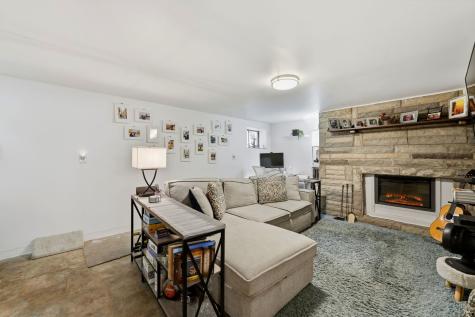 2705 North Monitor Avenue Chicago IL 60639