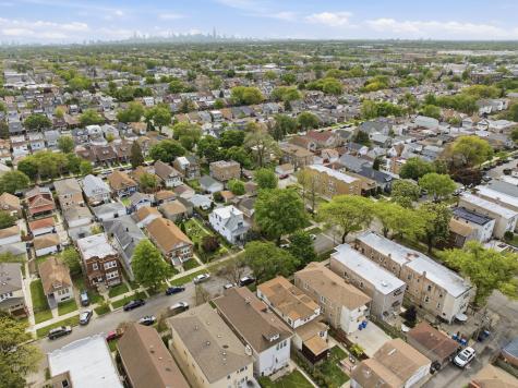 2705 North Monitor Avenue Chicago IL 60639