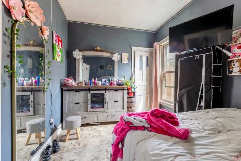 5633 West 64th Place Chicago IL 60638