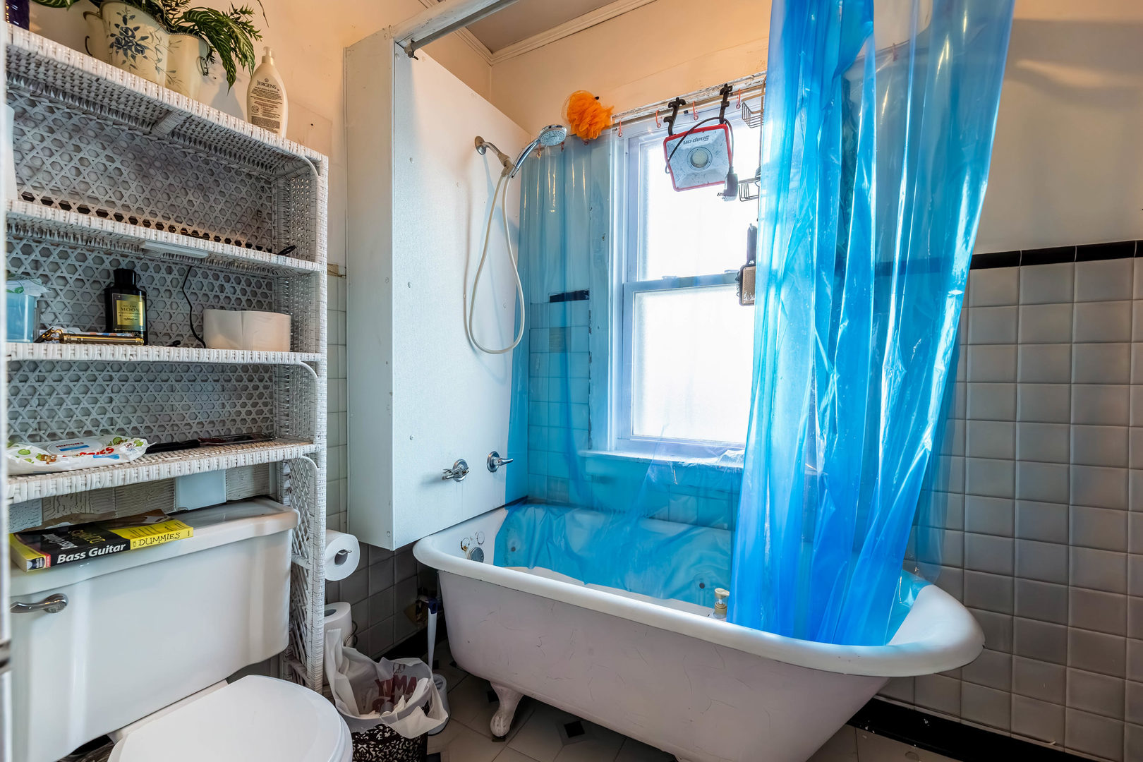 5633 West 64th Place W Chicago IL 60638
