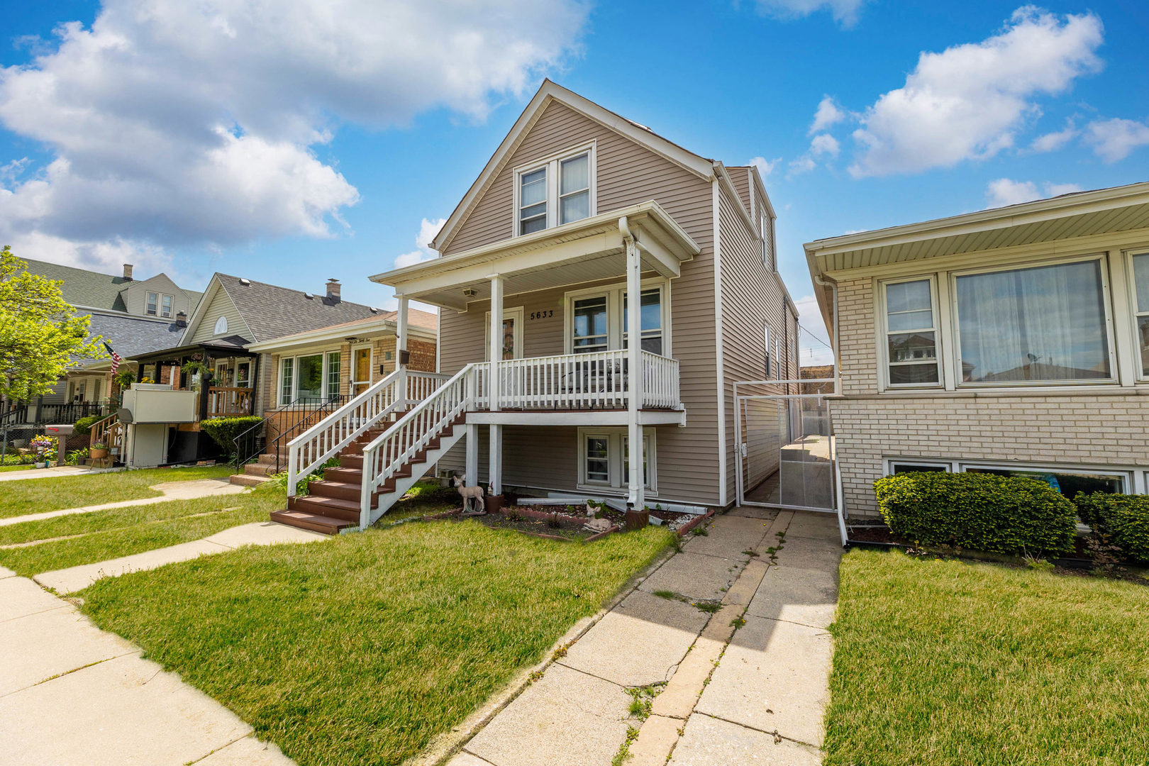 5633 West 64th Place W Chicago IL 60638