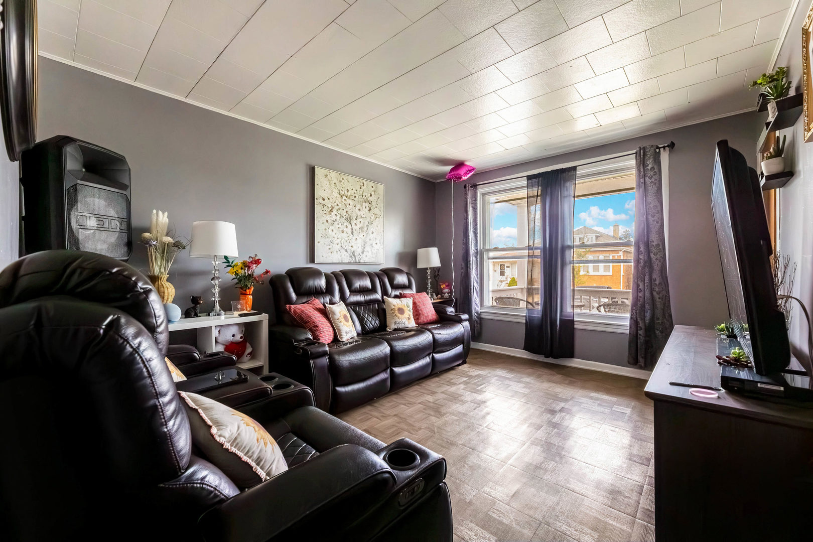 5633 West 64th Place W Chicago IL 60638