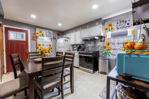 5633 West 64th Place Chicago IL 60638