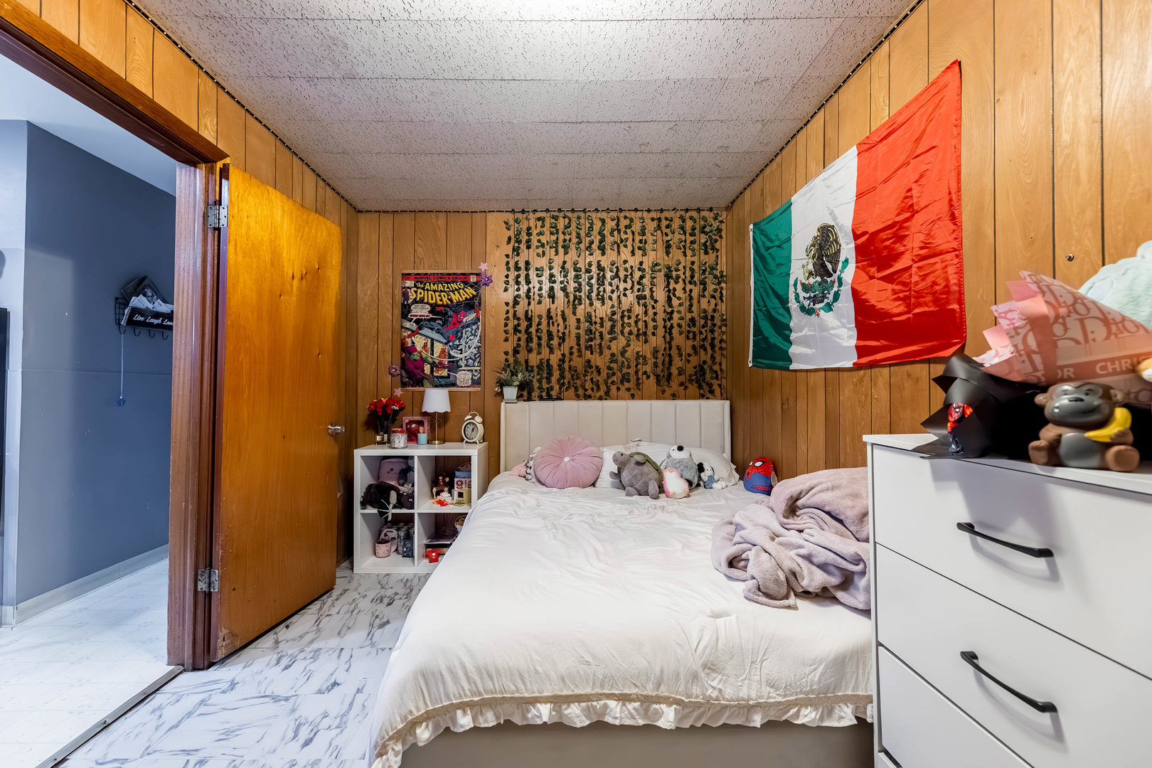 5633 West 64th Place W Chicago IL 60638