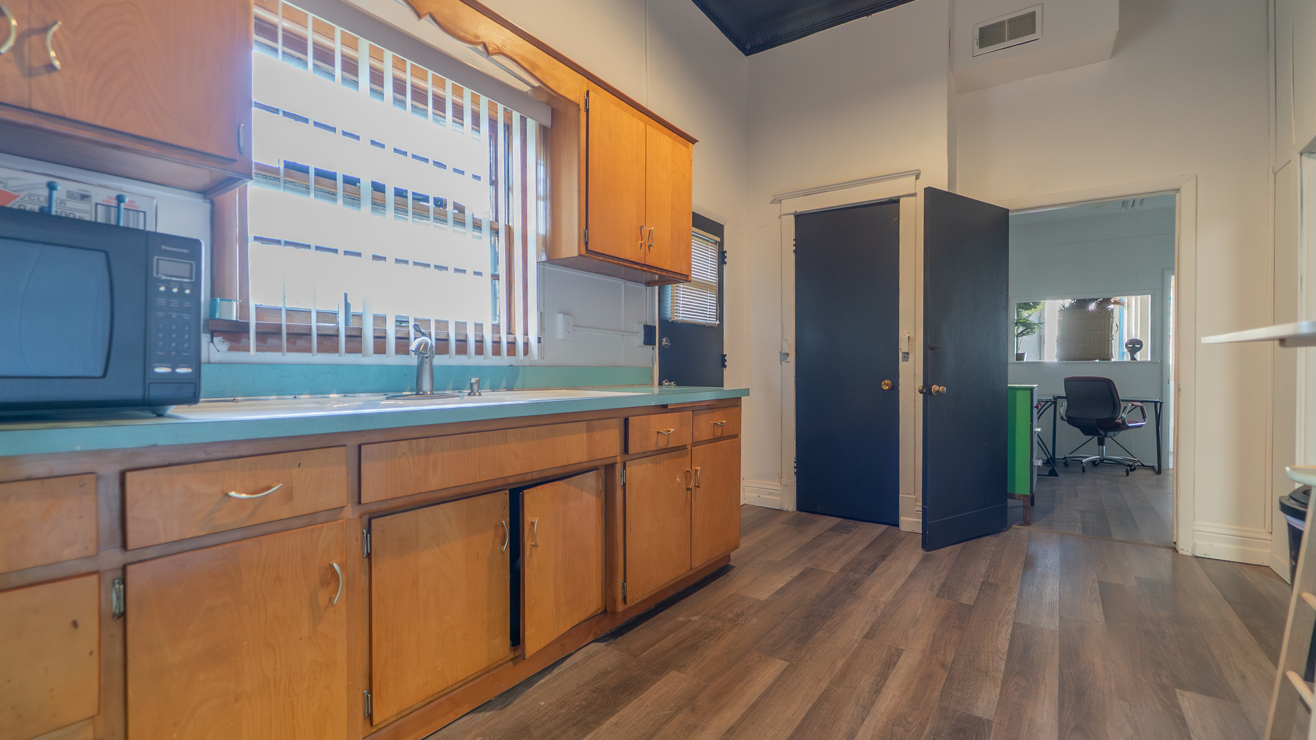 13351 South Baltimore Avenue Chicago IL 60633