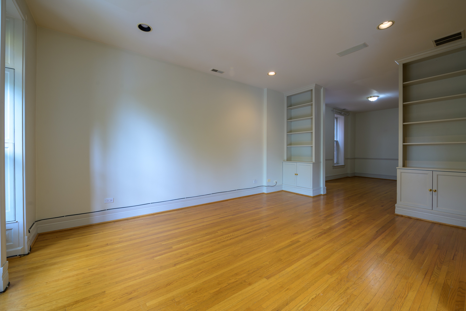 1726 North Cleveland Avenue Chicago IL 60614