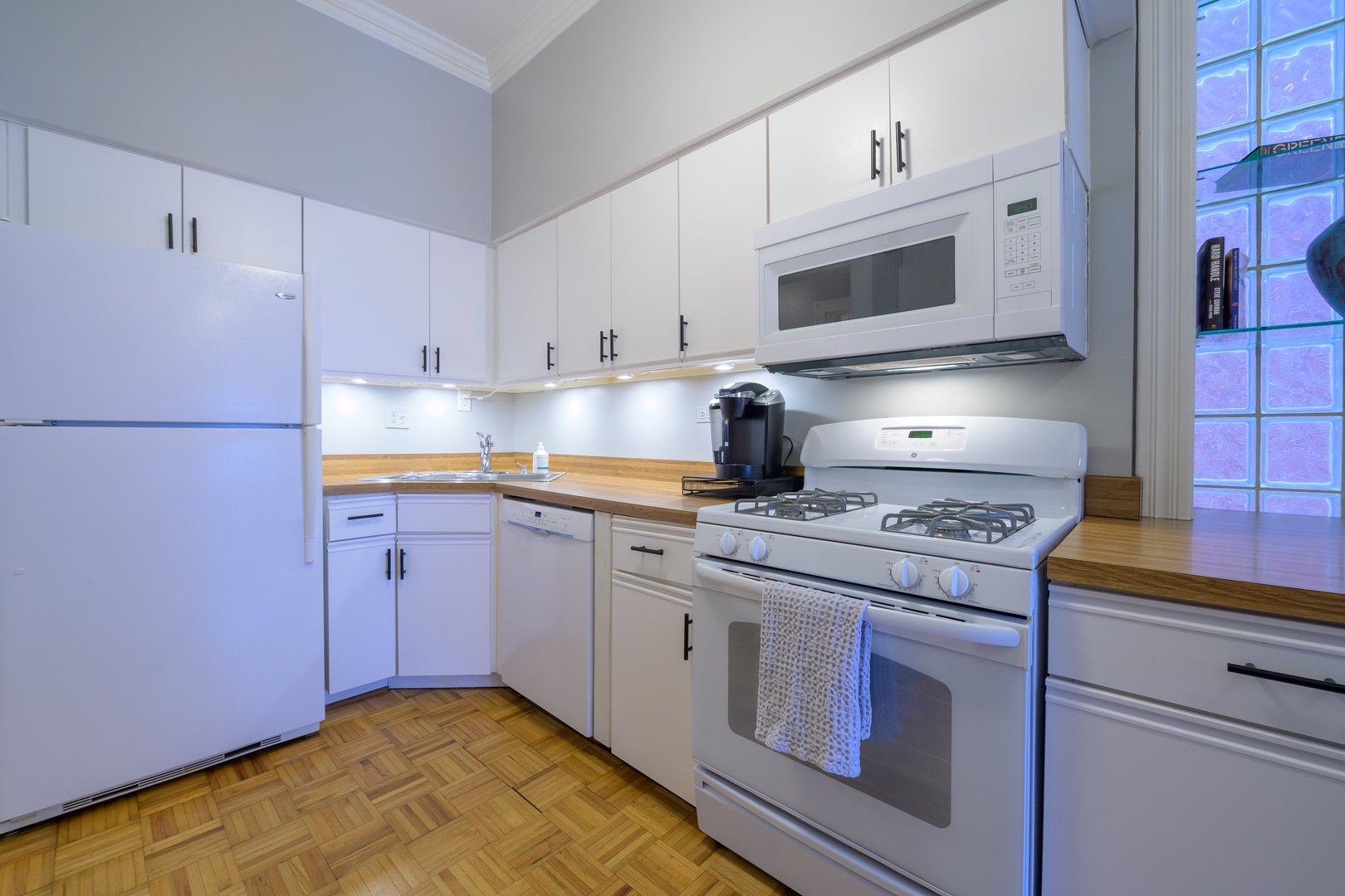 1726 North Cleveland Avenue Chicago IL 60614