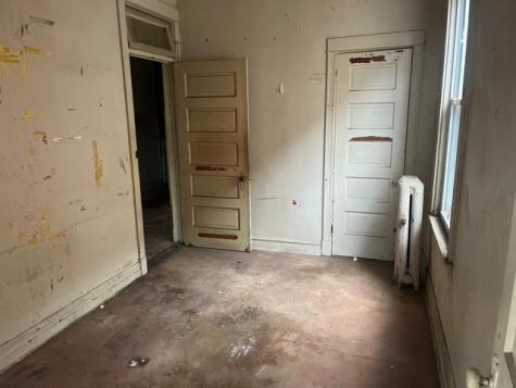 5618 South Indiana Avenue Chicago IL 60637