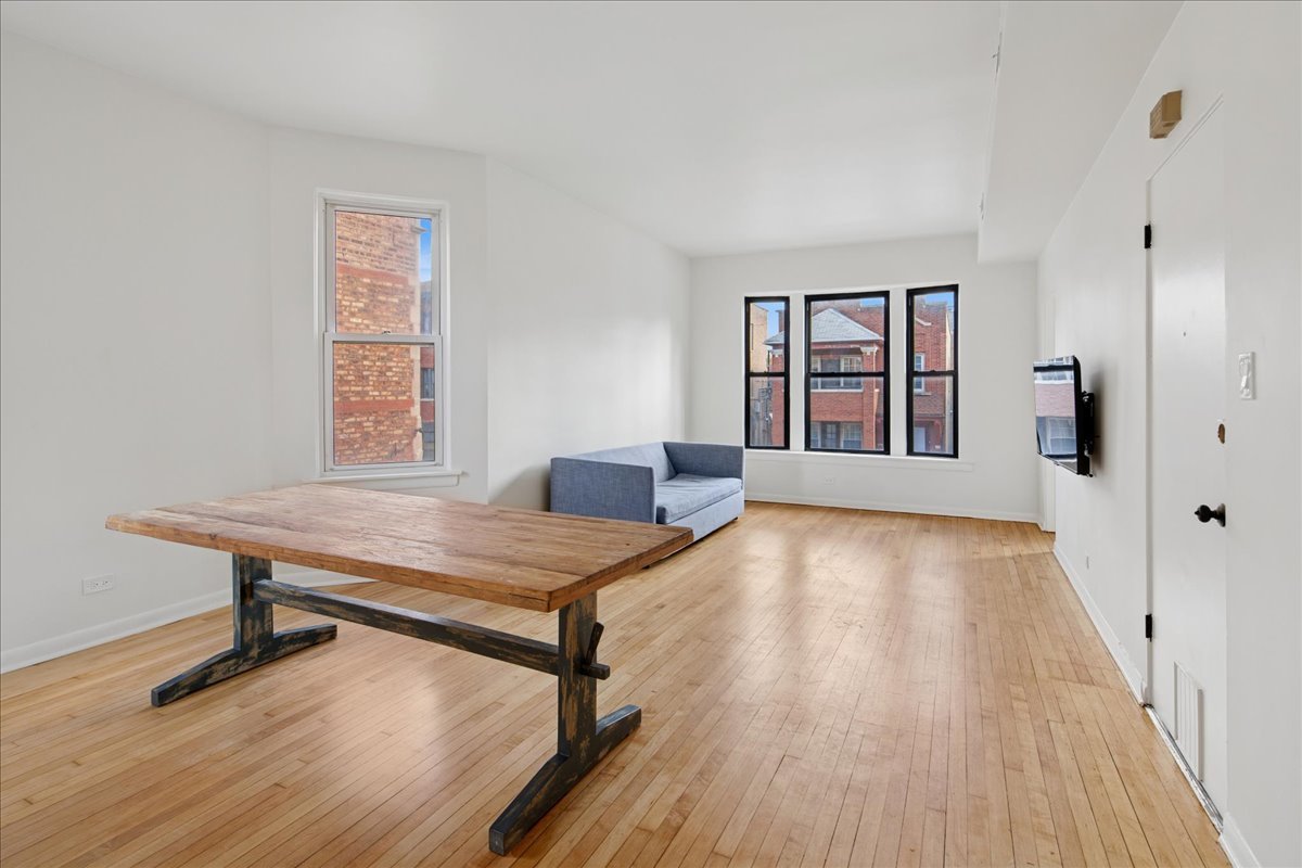 2528 North California Avenue Chicago IL 60647