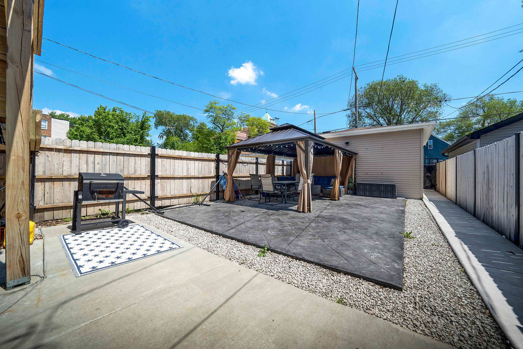 1505 South Tripp Avenue Chicago IL 60623
