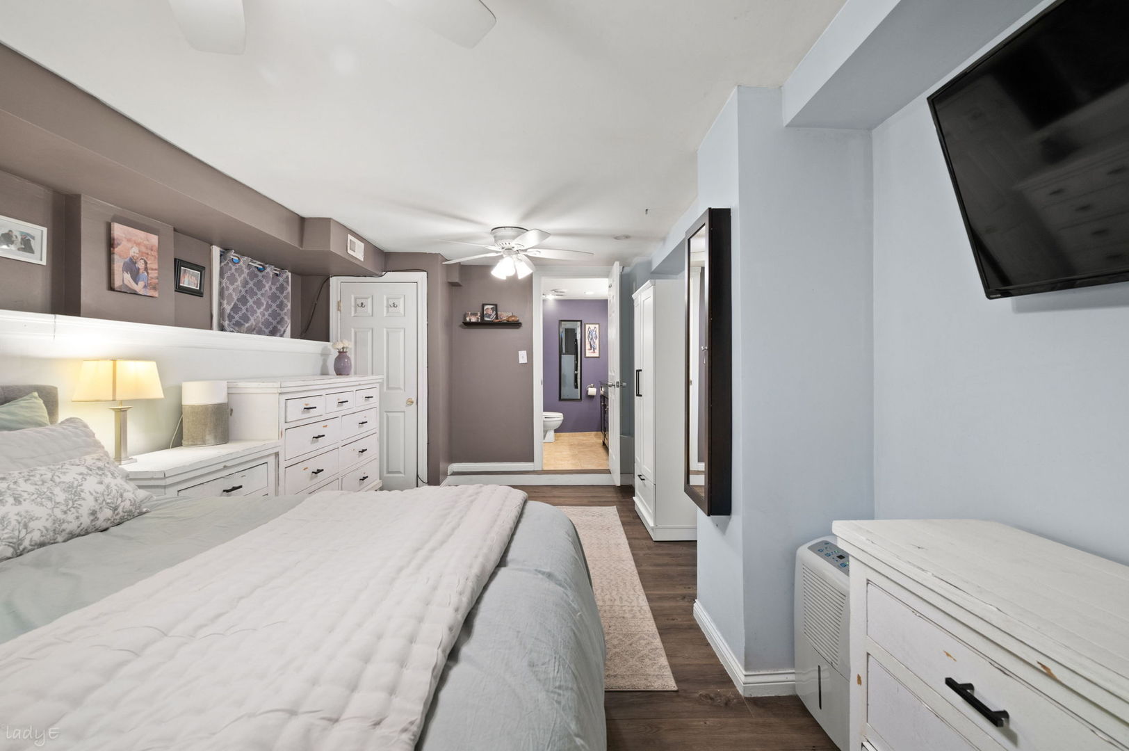 2621 West Haddon Street Chicago IL 60622