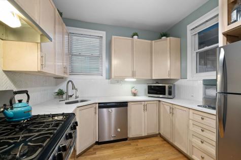 2621 West Haddon Street Chicago IL 60622