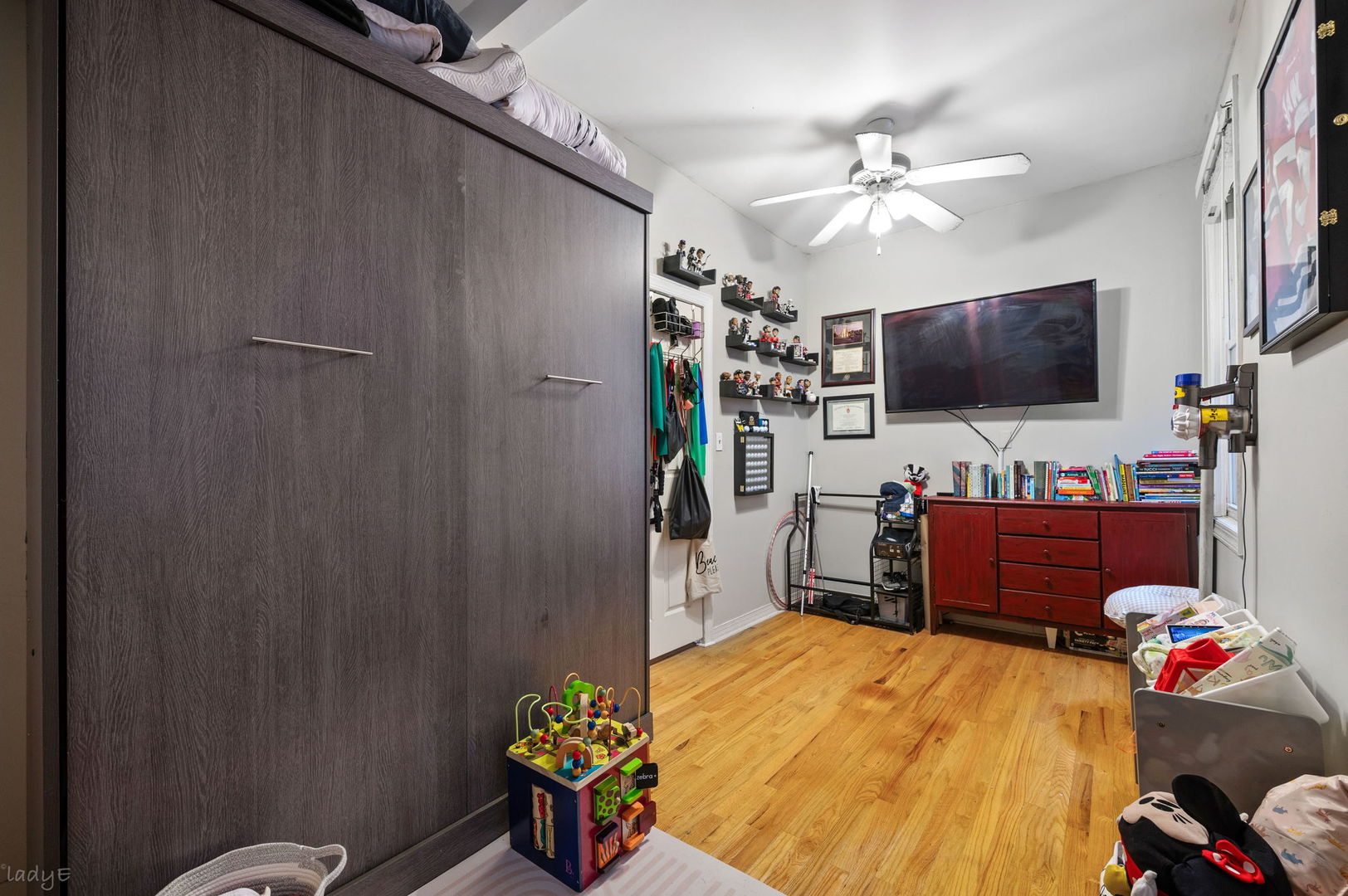 2621 West Haddon Street Chicago IL 60622