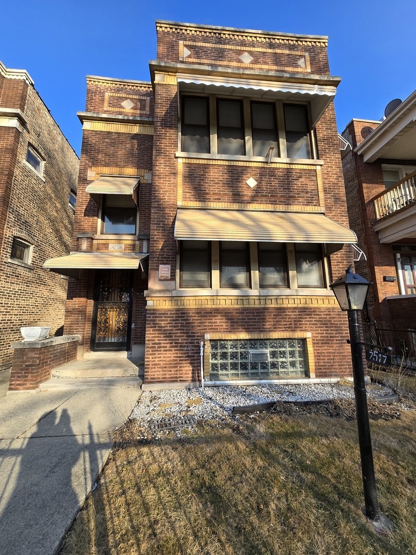 7517 South Green Street Chicago IL 60620