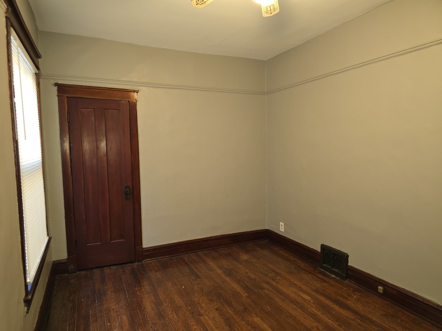 7517 South Green Street Chicago IL 60620