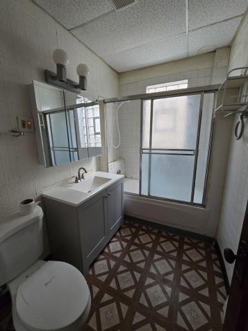 7517 South Green Street Chicago IL 60620