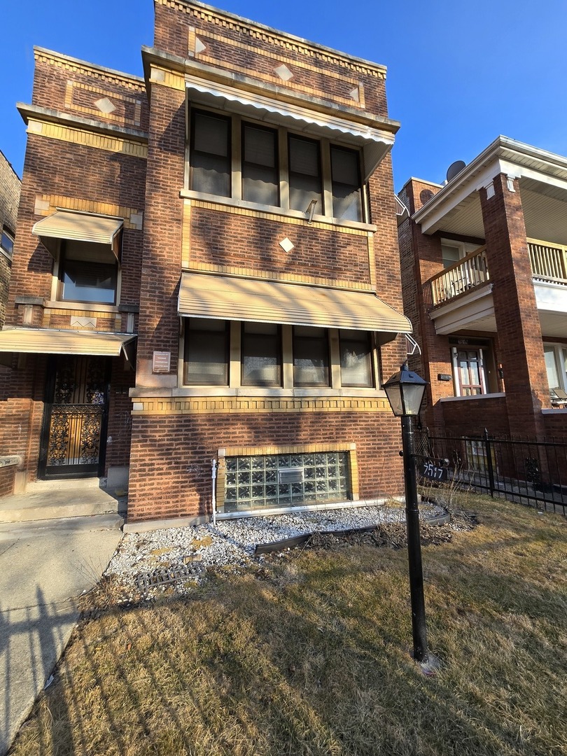 7517 South Green Street Chicago IL 60620