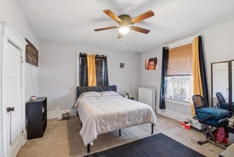 2807 Elizabeth Avenue Zion IL 60099
