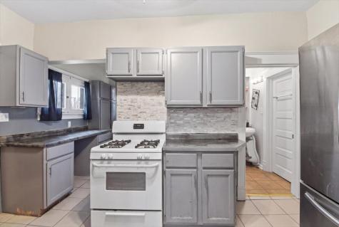 2807 Elizabeth Avenue Zion IL 60099