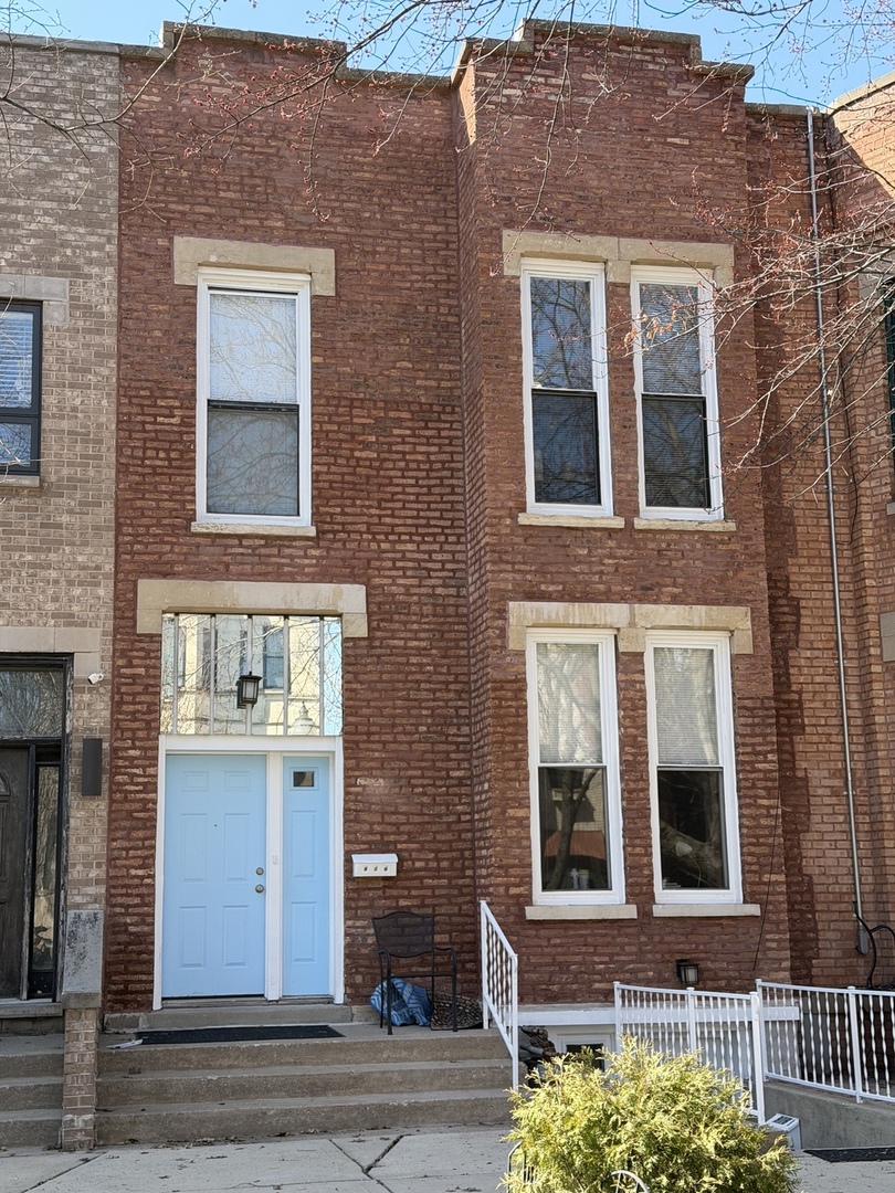 916 South Bishop Street Chicago IL 60607